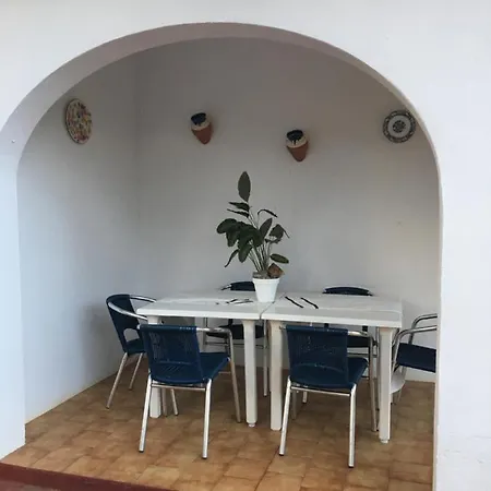 Casa Con Piscina Compartida En Addaia