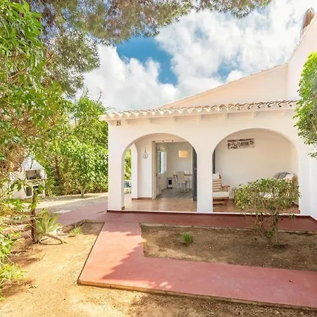 Casa Con Piscina Compartida En Addaia
