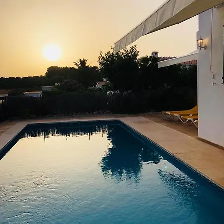 度假居 Casa Con Piscina Compartida En Addaia 阿达亚港